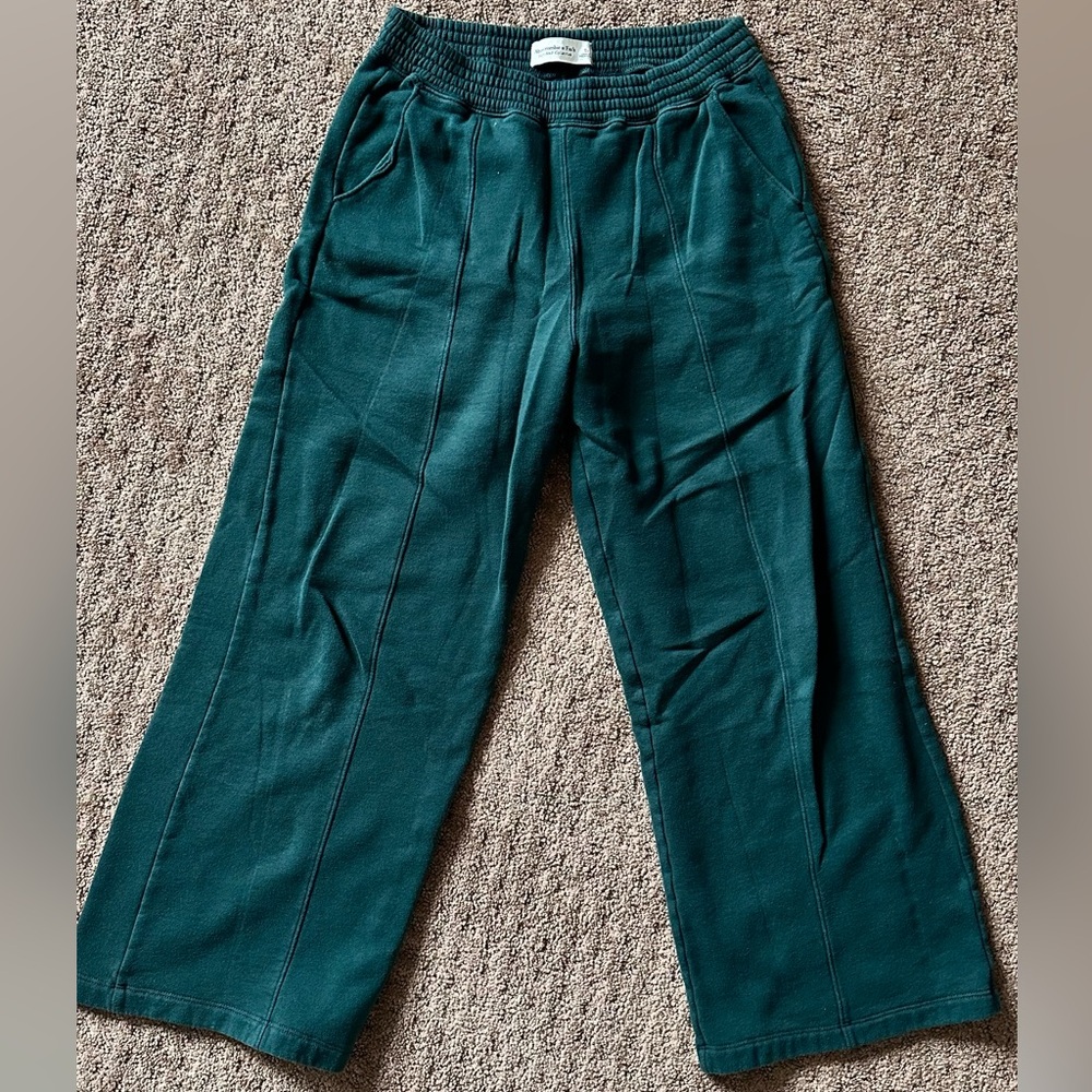 Abercrombie & Fitch Wide Leg Sweatpants